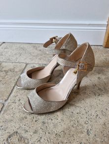 Gold peeptoe sandal