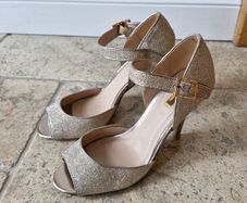 Gold peeptoe sandal