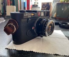 Voigtlander 28mm Ultron f/2 Leica M-Mount lens