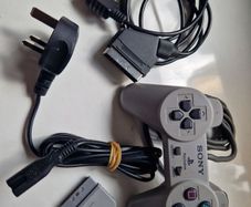 Ps1 controller and cables