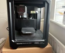 makerbot replicator mini+ 3d printer