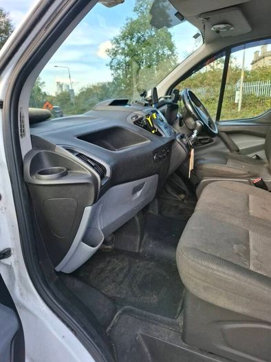 Ford transit custom 141