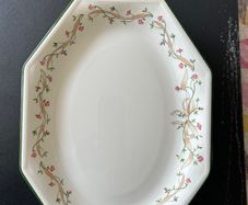 Johnson Brothers  Eternal Beau  Oval Platter
