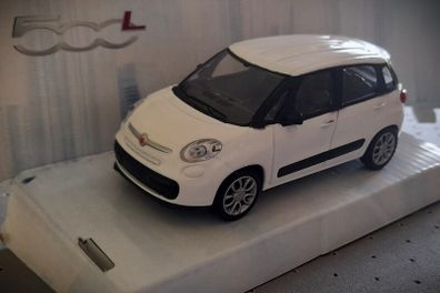 Diecast Model Fiat 500 L MPV 2012 White - Collectable Motorama 1:43