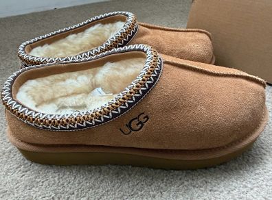 Brand New Uggs Size 7