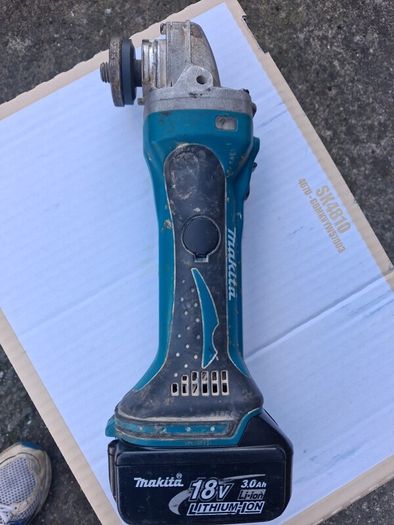 Makita cordless grinder