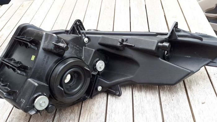 2009 Suzuki Burgmann AN 400 Front Right Headlight - Excellent Condition