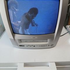 Black diamond crt/vhs combo