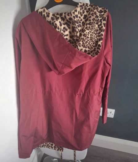Ladies Light Jacket Size L Brand New..