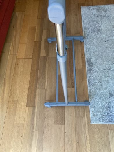 clothes rail on wheels