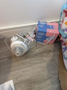tommy tippee breast pump and pads