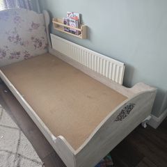 Free child's single bed and mattress