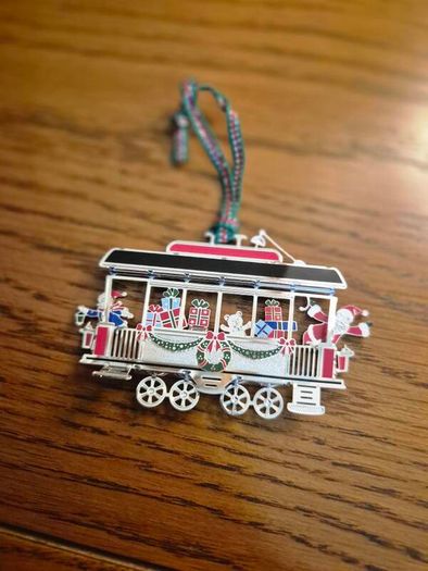 Newbridge Silverware Tram Carriage Christmas Tree Decoration