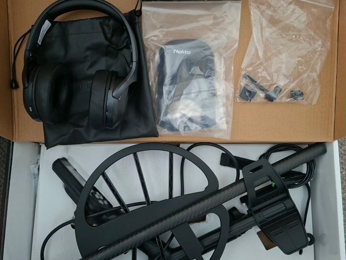 Never used New generation Nokta Simplex Ultra Metal Detector Waterproof 5m 11" SX28 Bluetooth Headphones.