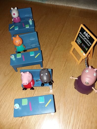 Peppa pig school set