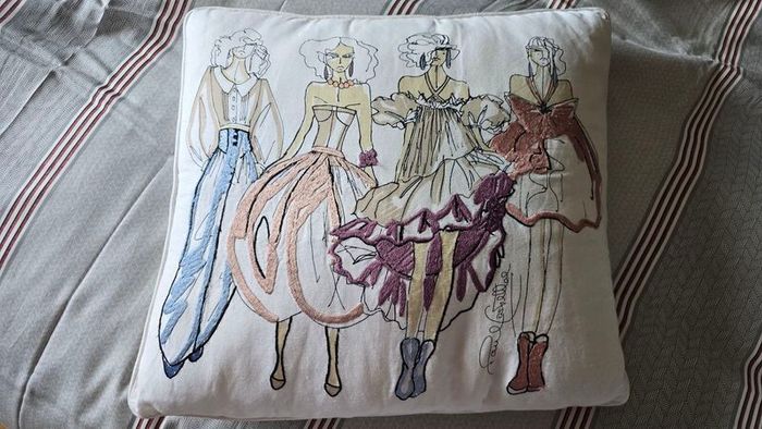 Paul Costelloe Cushion