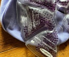 Hot and cold breast therapy pads