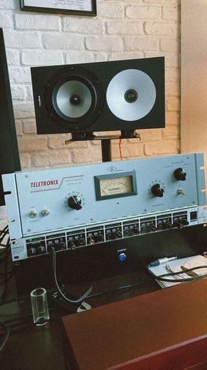 Teletronix LA-2A Classic Leveling Amplifier