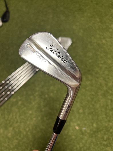 Titleist MB 714 irons
