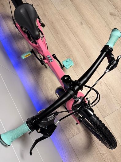 TREK Wahoo Path Kids Bike 20 inch (Like NEW)
