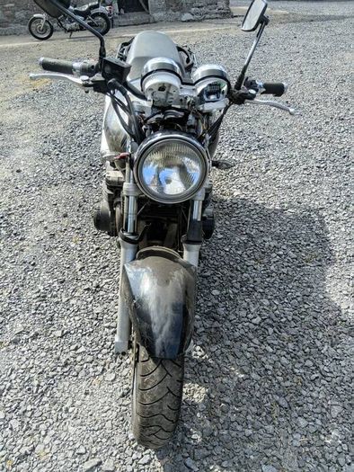 kawasaki zr 750 2000