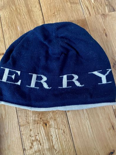 Burberry hat