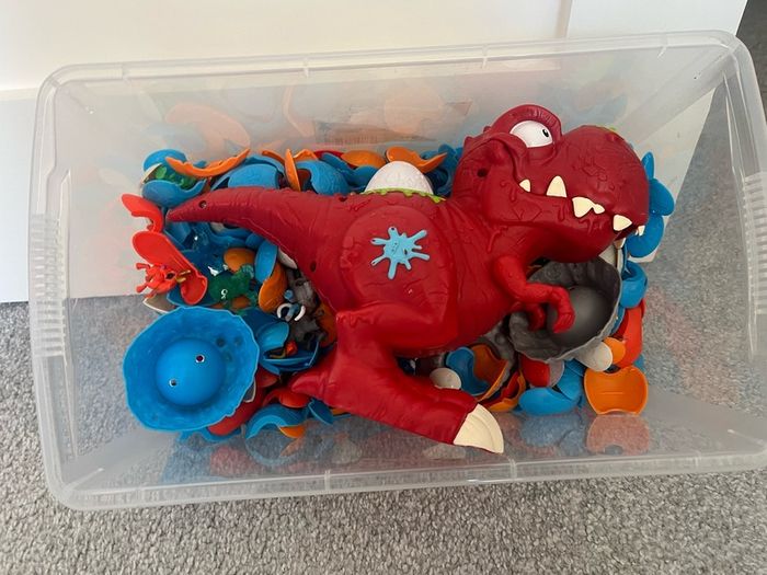 Dino Smashers Egg with Dinosaur