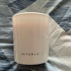 Rituals candle