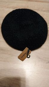 Bnwt beret was 20euro