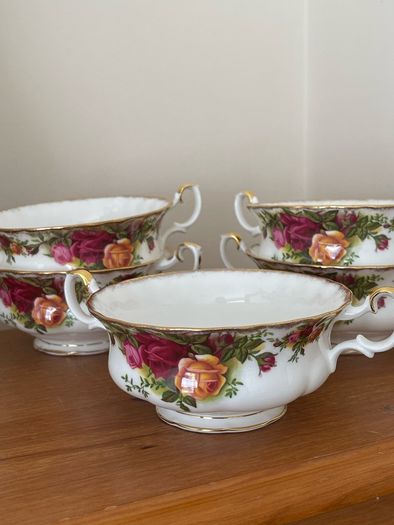 SOUP COUPE , Royal Albert Old Country Roses, Bone China
