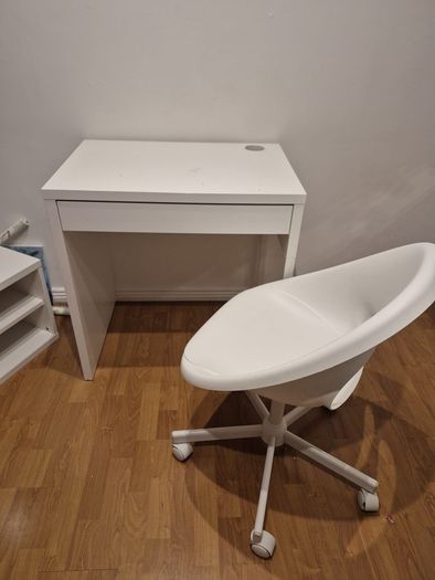 Desk & Chair