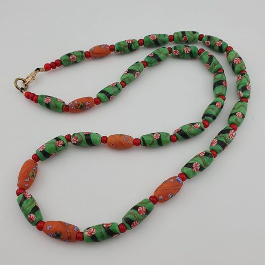 Antique Venetian Style Floral Parrot Green Glass Beads Necklace