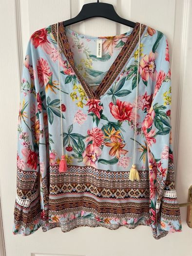 Ladies Floral Top