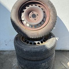 Renault Clio Wheels & Tyres