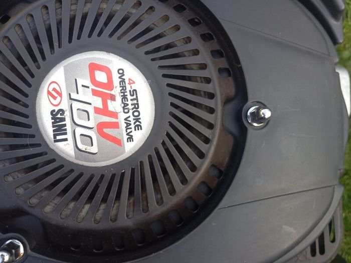 sanli self drive lawnmower