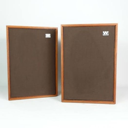 Hifi Gold Wharfedale Denton 2XP vintage loudspeakers highly regarded and sought-after