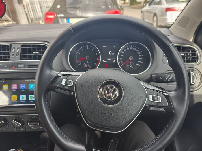 Volkswagen Polo 2015 1.2 Tsi Automatic