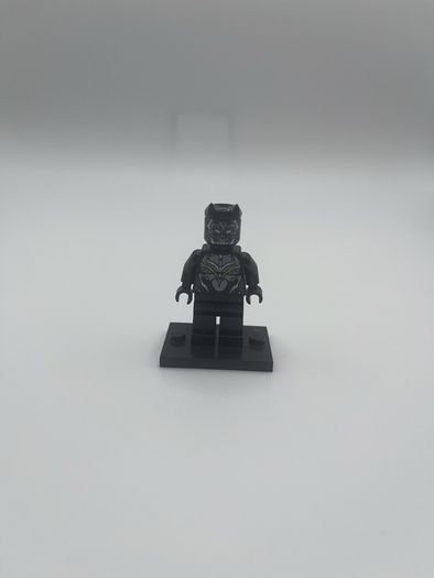 lego marvel black panther minifigure