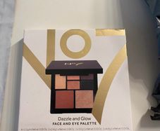 No 7 Face and Eye palette