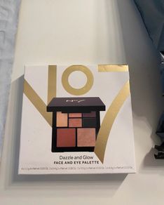 No 7 Face and Eye palette