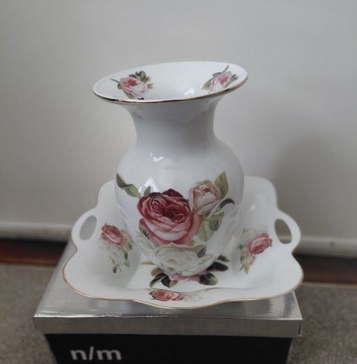 vase and bowl