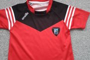 boy's Maynooth football/soccer top.age 5/6