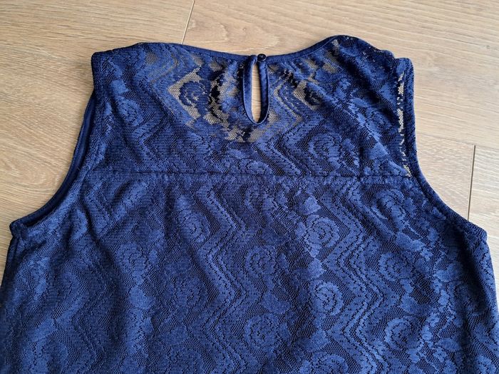 NEW Size S Top women