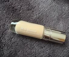 Clarins all in one concealer 05