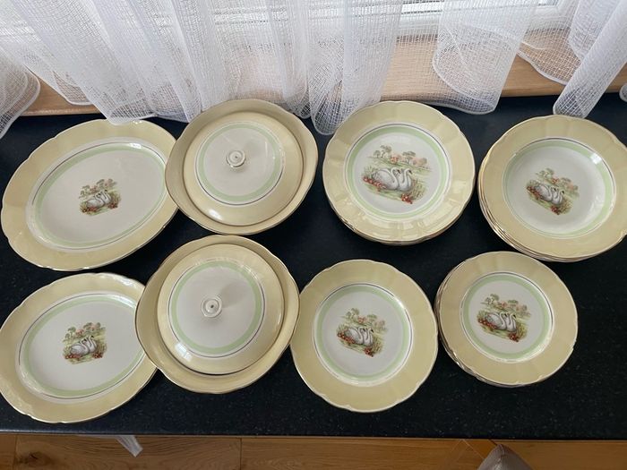 Vintage Arklow Pottery Dinner Set