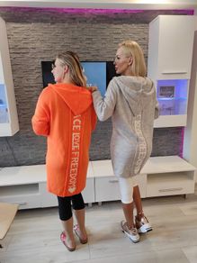 Sweater  No OFFers !!!