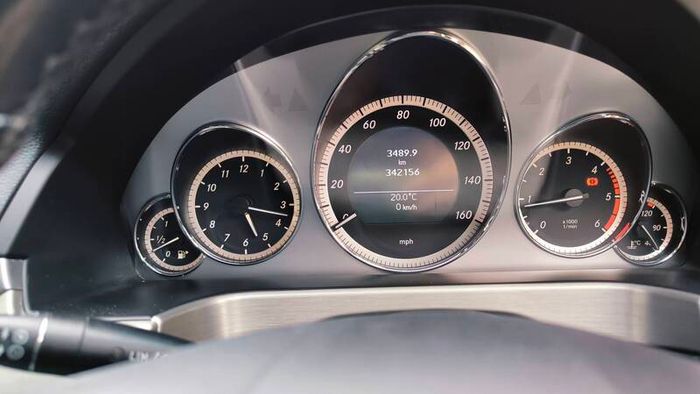 Mercedes E250 CDI - Bi-Turbo 204 HP, AMG line
