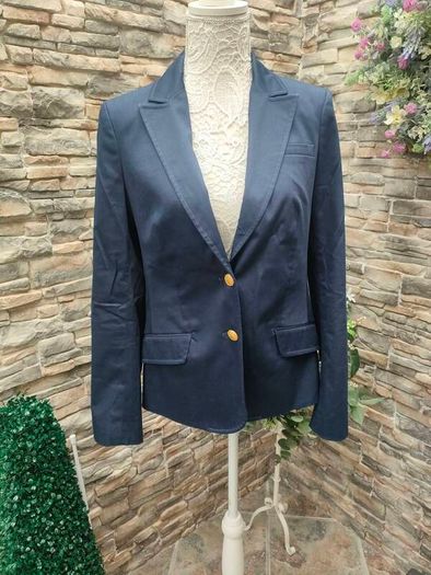 Tommy Hilfiger classic Blazer Navy with gold button detail size 8 Postage included