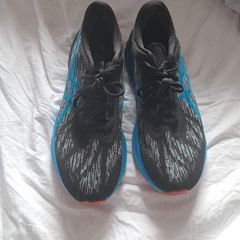 asics novablast 3 trainers