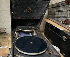 Portable Salon Decca Gramaphone